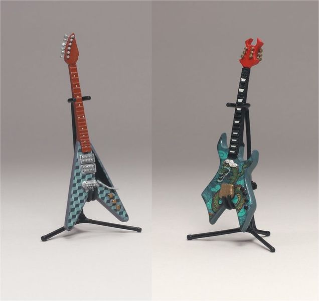 GUITAR HERO SET 2 GUITARRAS 12CM WAVE 1 - VORACIOUS C. & WIDOWMAKER D.