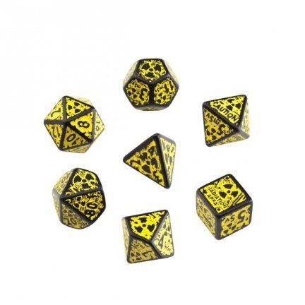 DADOS Q-WORKSHOP SET DE 7: NUKE REVISED BLACK-YELLOW