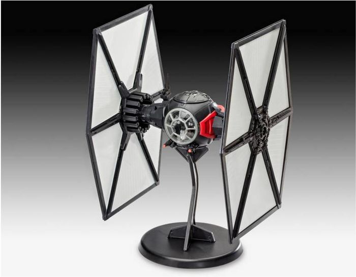 STAR WARS EP.VII MAQ. EASYKIT FIRST ORDER SPECIAL FORCES TIE FIGHTER 19 CM