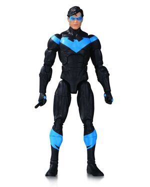 NIGHTWING FIGURA 18 CM DC ESSENTIALS ACTION FIGURE                         