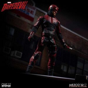 DAREDEVIL FIGURA 17 CM DAREDEVIL NETFLIX TV SERIES THE ONE:12 COLLECTIVE   