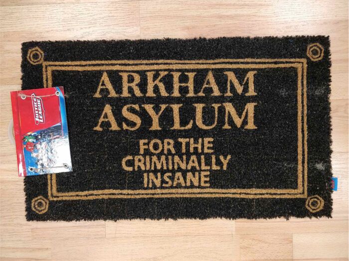 ARKHAM ASYLUM FELPUDO 60X40 DC COMICS