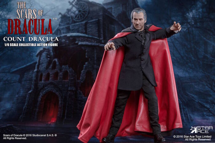 CONDE DRACULA CHRISTOPHER LEE FIGURA 30 CM THE SCARS OF DRACULA STAR ACE