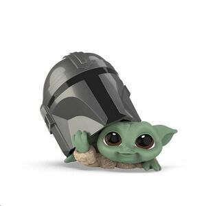 STAR WARS THE MANDALORIAN FIGURA 5;5 CM BABY YODA CON UN CASCO THE BOUNTY COLLECTION