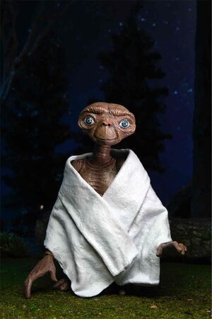 E.T. EL EXTRATERRESTRE 40 ANIVERSARIO FIG 12 CM ULTIMATE DRESS-UP E.T.
