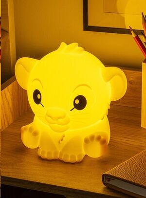 EL REY LEON LAMPARA SILICONA RECARGABLE SQUISHYGLO SIMBA
