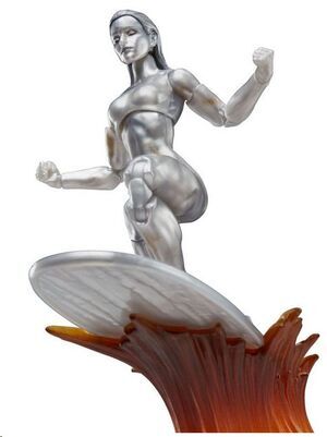 LOS CUATRO FANTSTICOS: PRIMEROS PASOS MARVEL LEGENDS FIGURA SILVER SURFER 15 CM