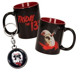 POSTER MASCARA TAZA + REGALO LLAVERO METALICO VIERNES 13