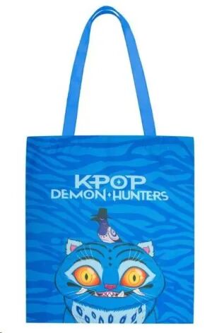 Portada de LAS GUERRERAS KPOP BOLSA DE TELA DERPY & SUSSIE